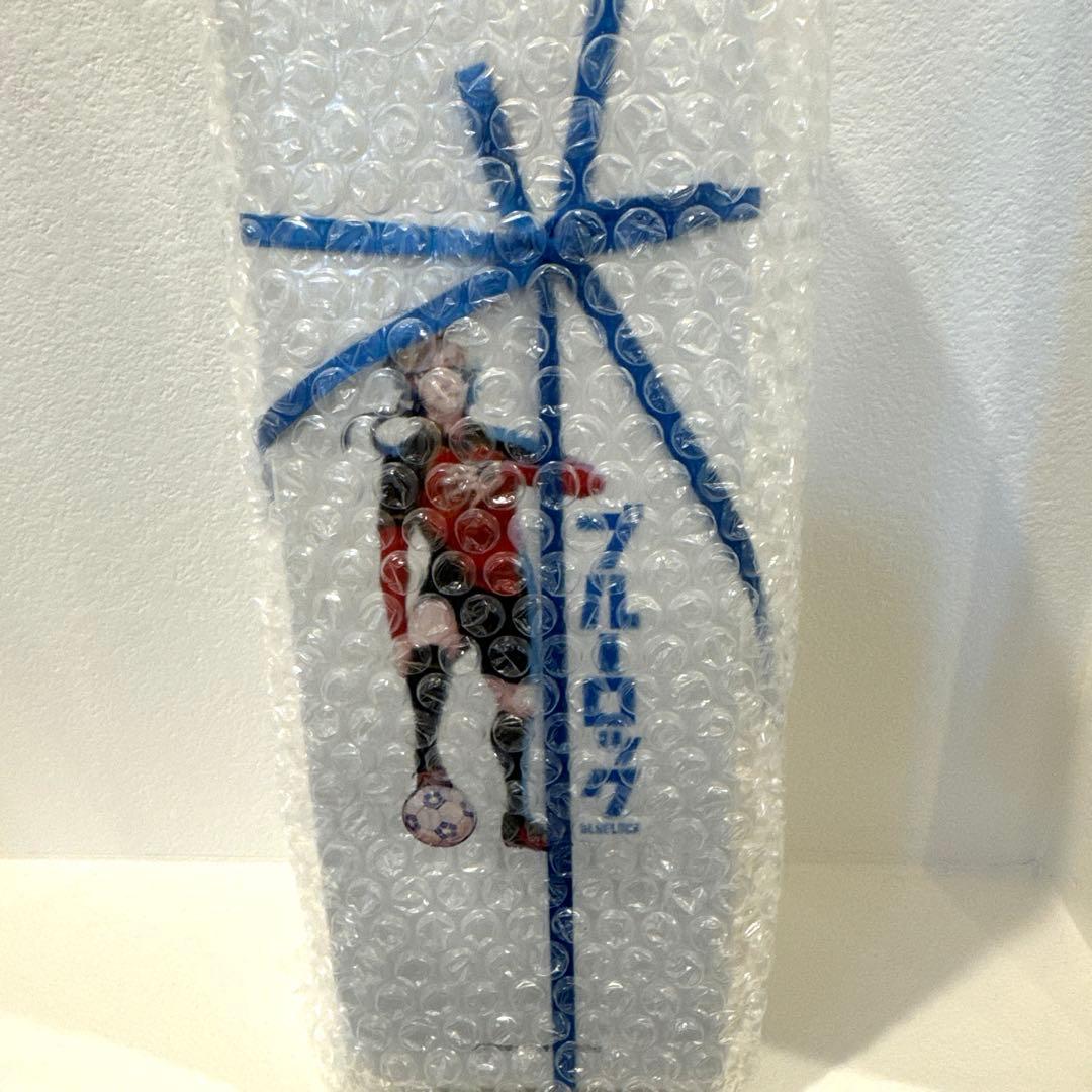 ブルーロック 伊勢丹コラボ 青い薔薇 ミヒャエルカイザー - メルカリ