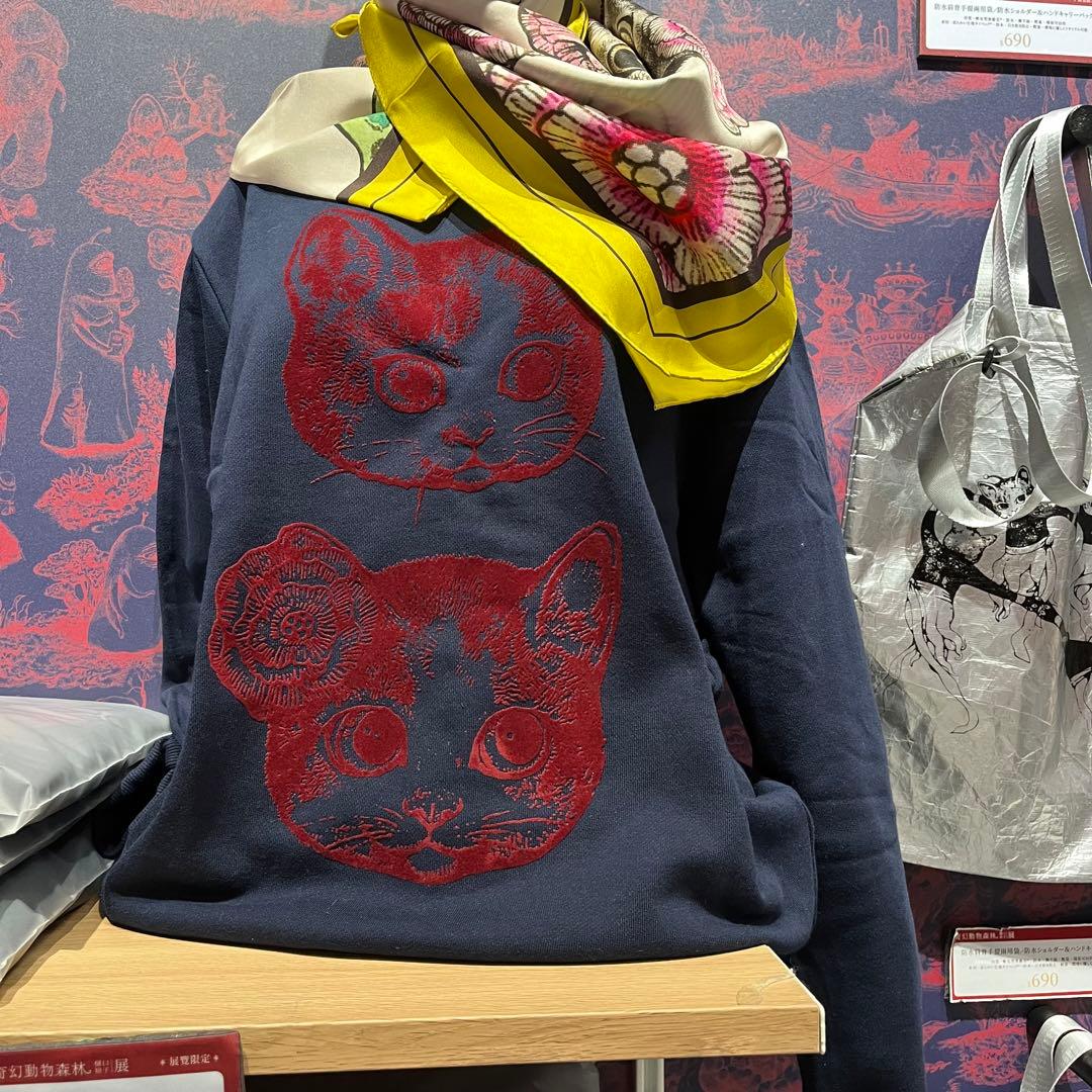 ヒグチユウコ 奇幻動物森林台湾展示会 ネイビー トレーナー L スウェット