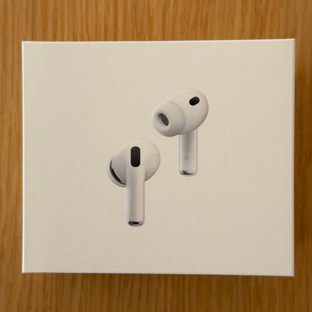 AirPods Pro 3 本体 (ESR保護ケース付) Amazon | ESR AirPods Pro3 ケース（2025）MagSafe充電 USB-Cケーブル