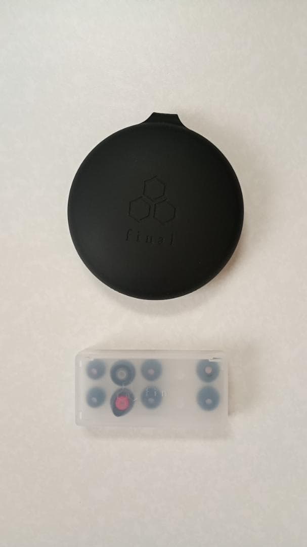 final A4000 ダークネイビー イヤホン - メルカリ