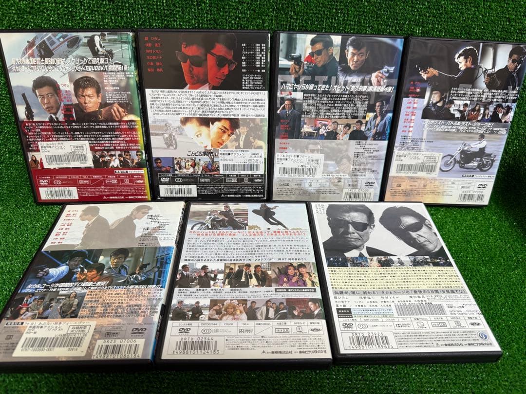 邦画・DVD】あぶない刑事・全7巻セット(主演・館ひろし・柴田恭兵)