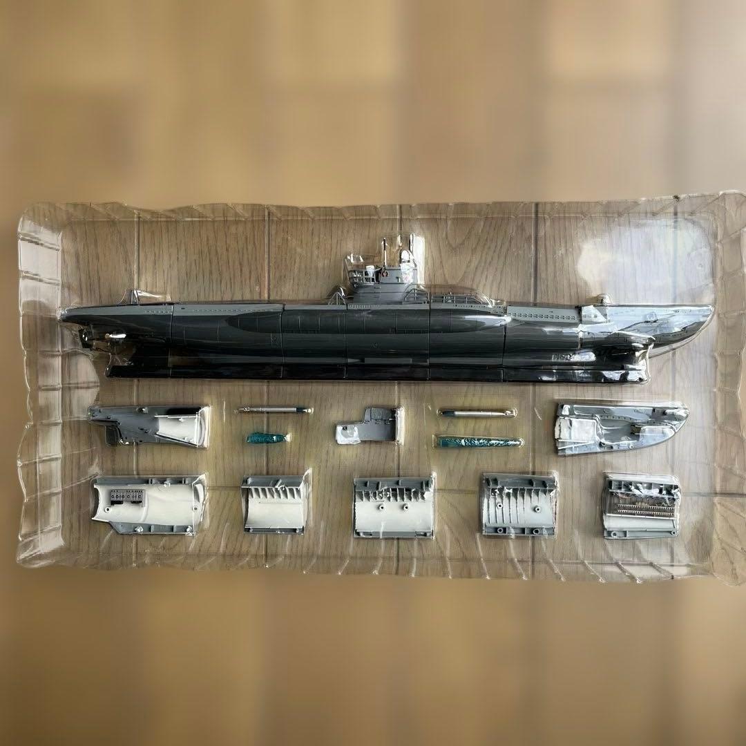 タルガ製1/144鋼密度模型UボートU-96内部構造再現模型 - メルカリ
