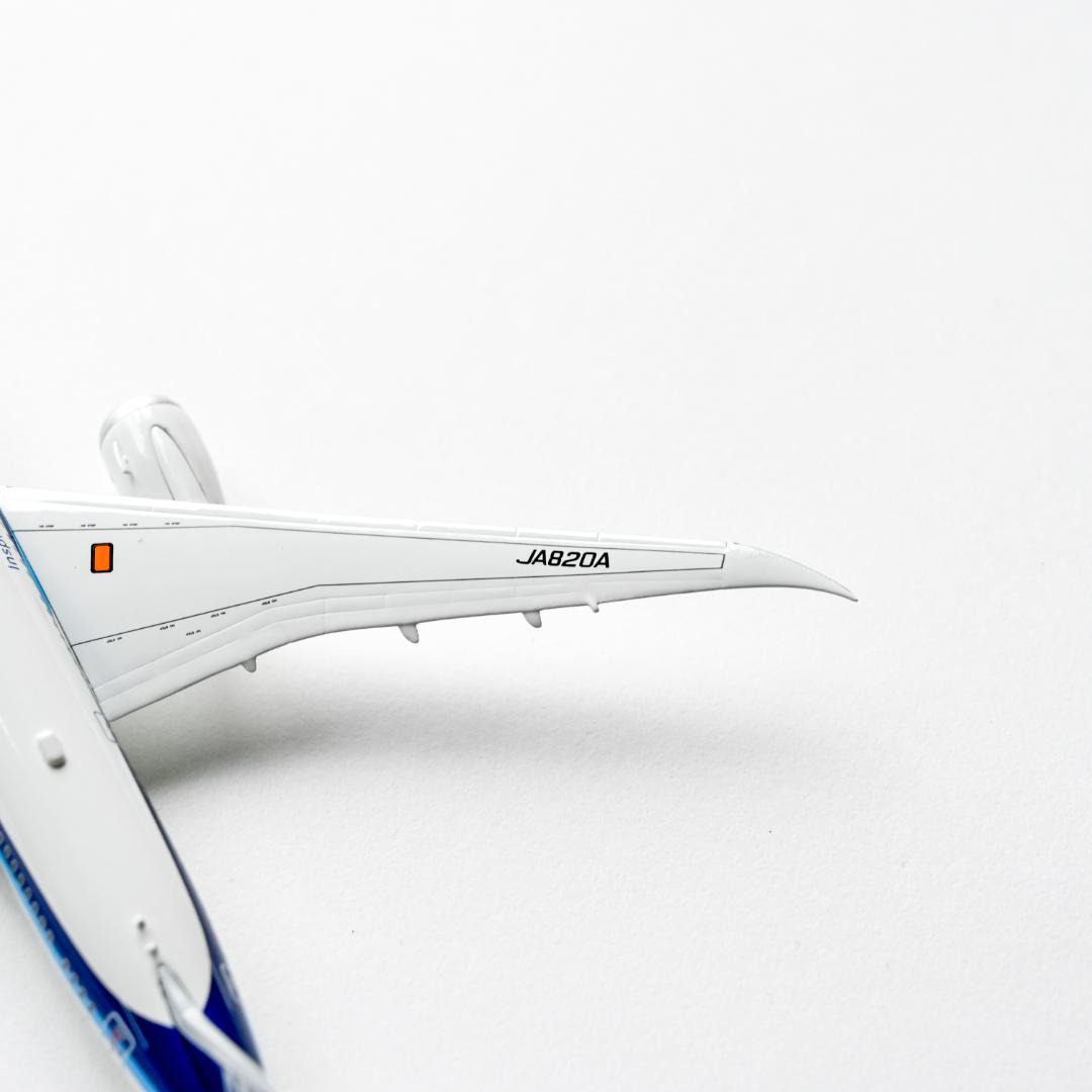 ANA B787-8 成田市制施行70周年 JA820A ギア着脱可 1/400 - メルカリ