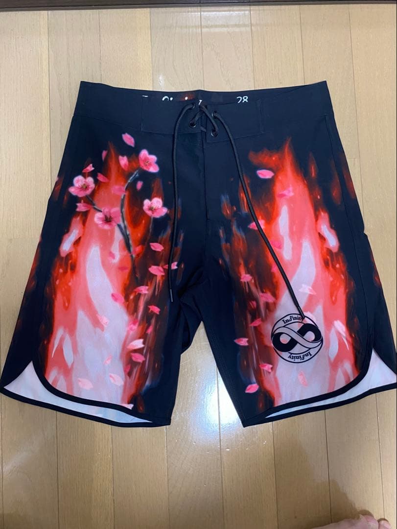 Infinity インフィニティ サーフパンツ28インチ 新品 - メルカリ