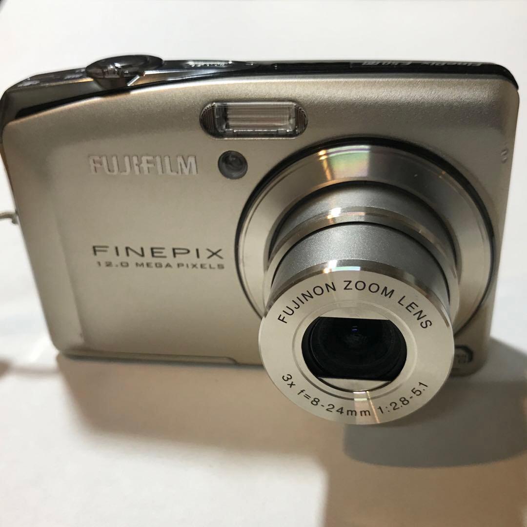 Fujifilm FinePix 12.0メガピクセル コンパクトデジタルカメラ - メルカリ