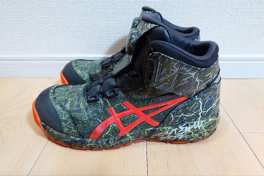 【中古美品】アシックス安全靴　限定CP304 マグマ 26.5cm