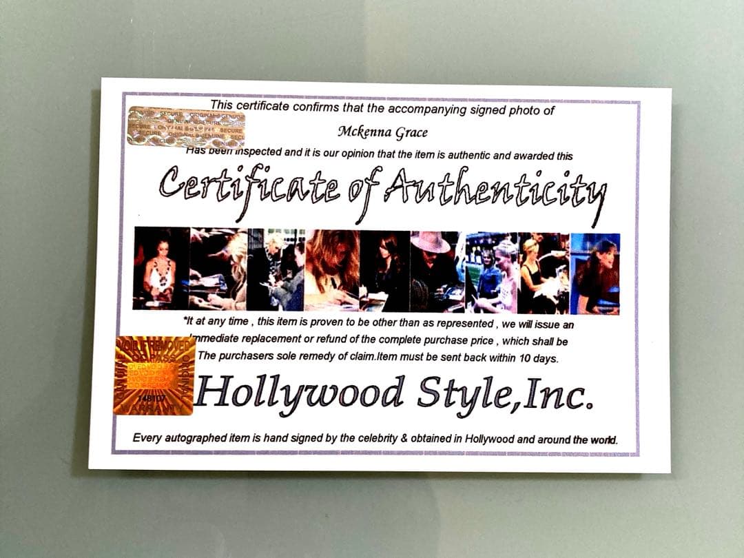 セール中…マッケンナグレイス直筆サイン入り2Lサイズ写真… - メルカリ