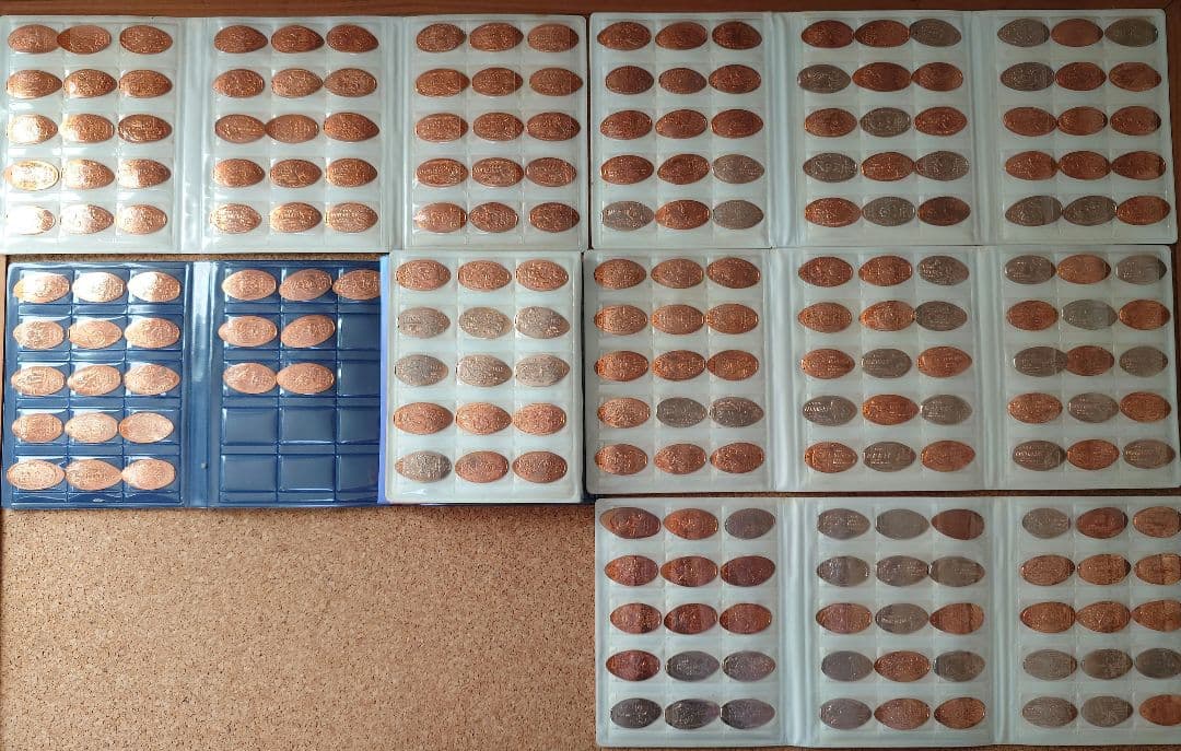 ディズニースーベニアメダル 217枚 ディズニーシー20周年スーベニアメダル コレクション ブック