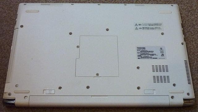 東芝 dynabook T65/DG corei7 7500U 2.7GHz