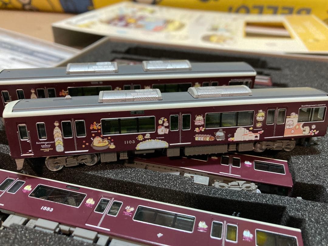 阪急1000系(すみっコぐらしラッピング・宝塚線) 8両編成セット(動力付