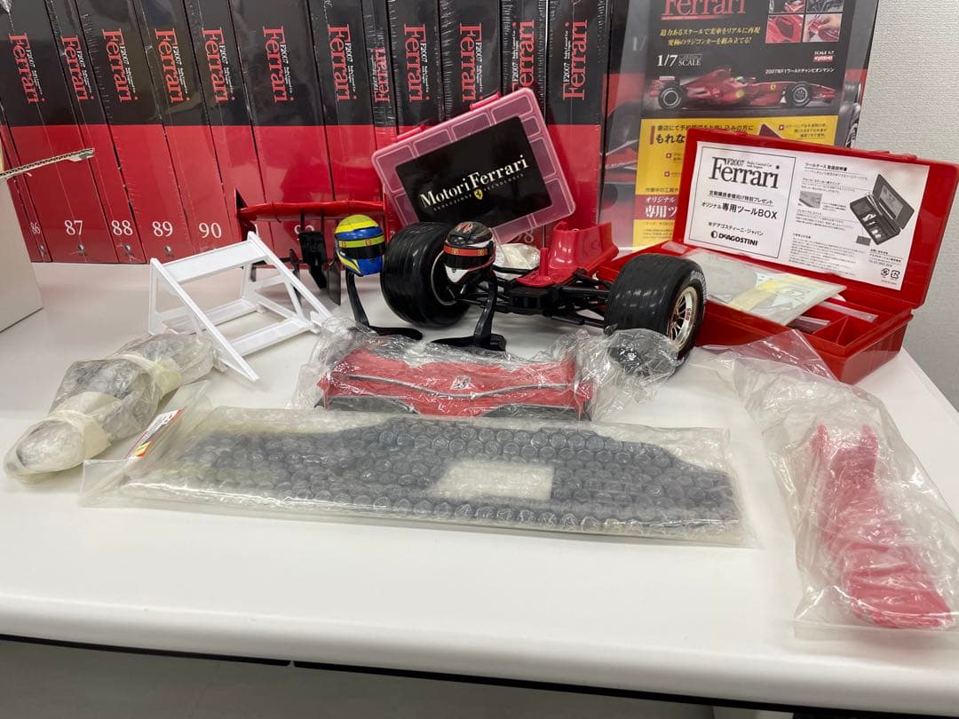 ナ*ル様 【DeAGOSTINI】週刊フェラーリF2007 1〜100号フルセッ - メルカリ