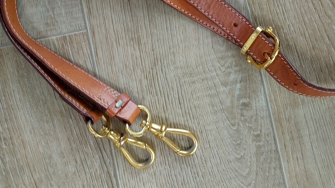 CELINE ブラウンレザーベルト ゴールド金具 - メルカリ