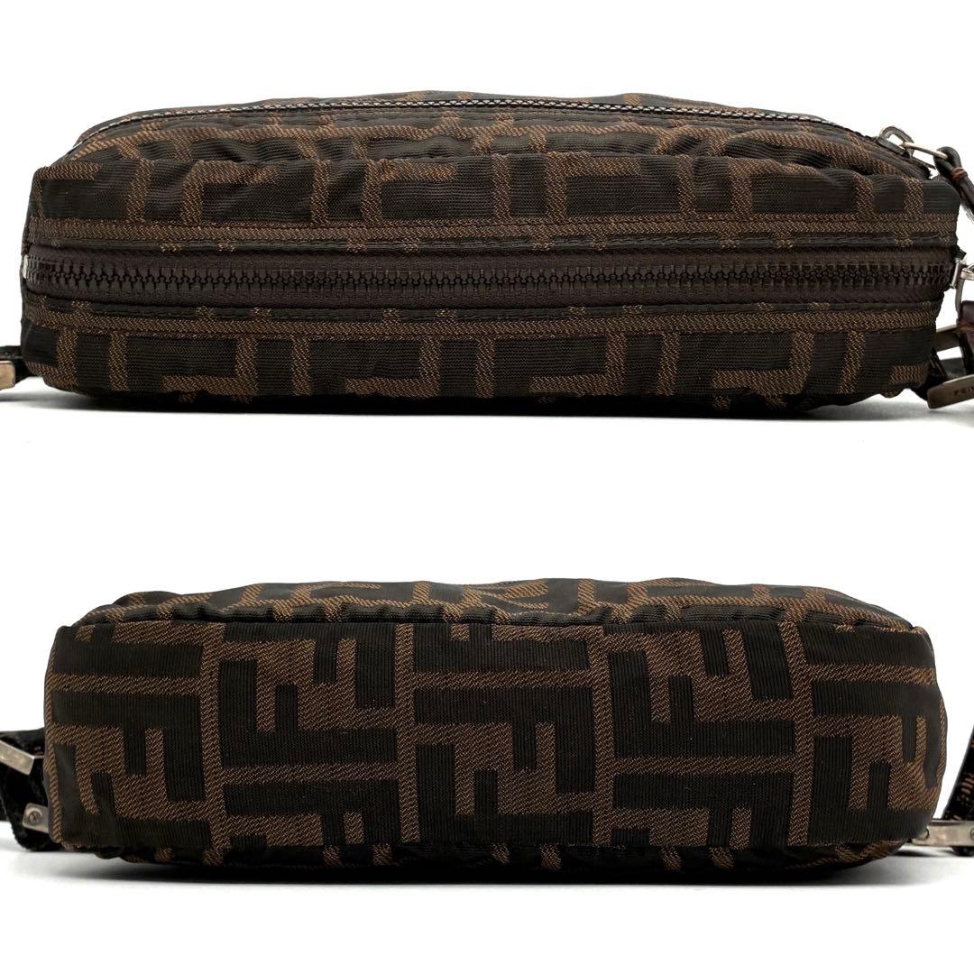 正規品・廃盤 フェンディ ボディバッグ ズッカ FF 斜め掛け ユニ