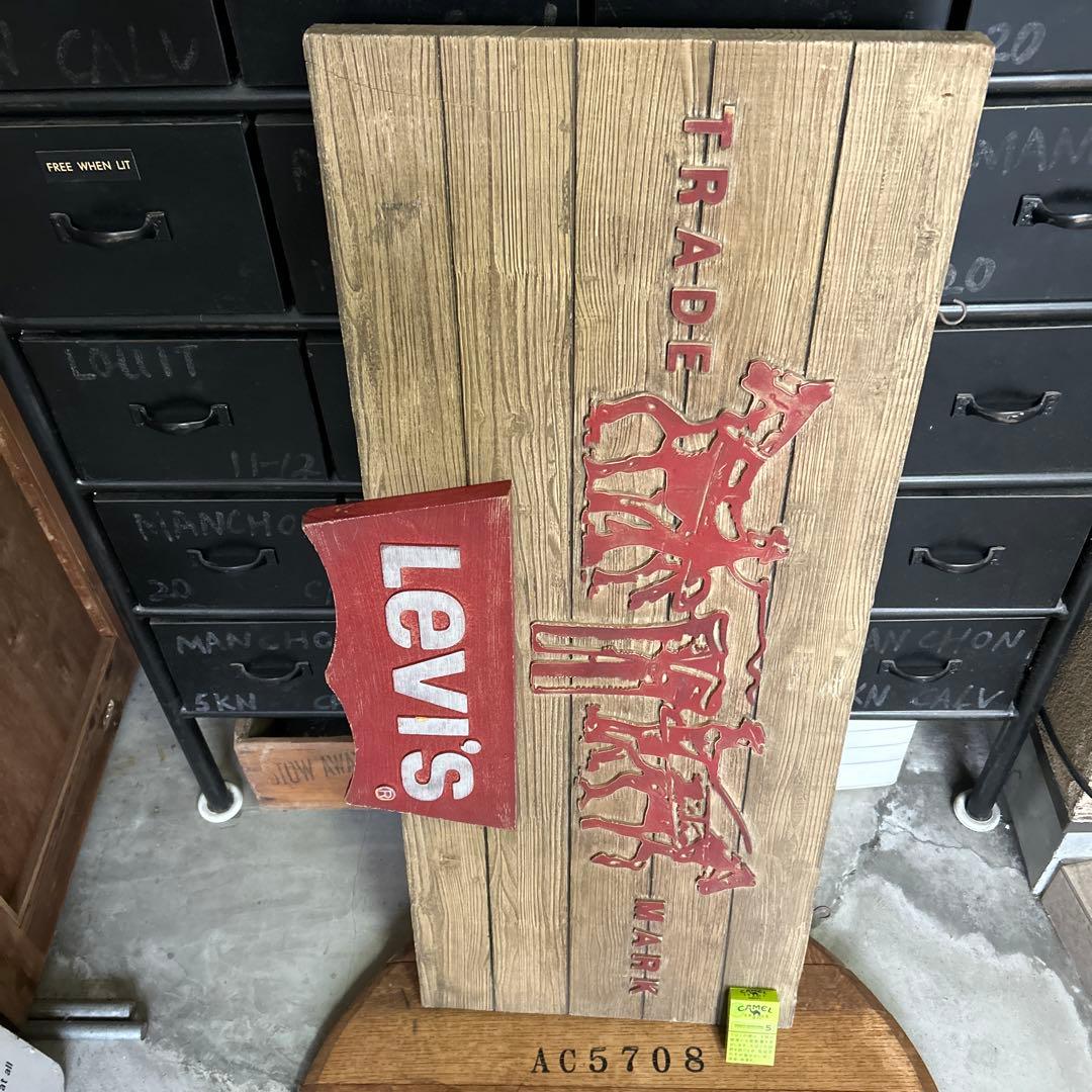 希少】リーバイス Levi's 大型看板 ウッドサイン 店舗什器 非売品 レア