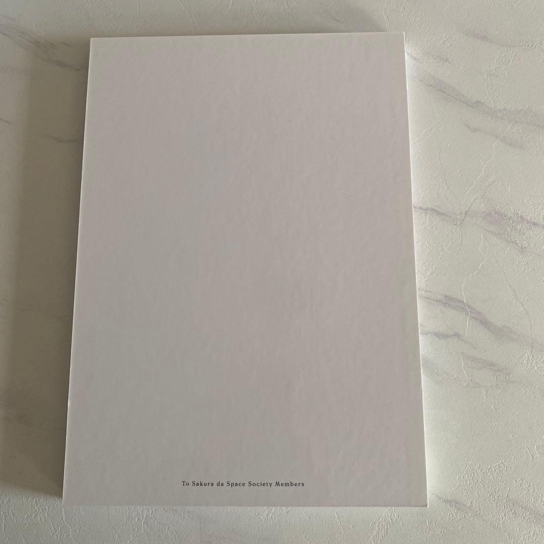 直筆サイン入り】桜田通CALENDAR 2021.4-2022.3 宇宙限定版 - メルカリ