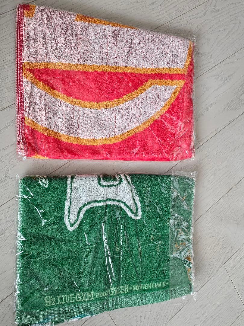 祝日SALE✨B'z LIVE-GYM 歴代ツアータオル 14セット他※年代不問 - メルカリ