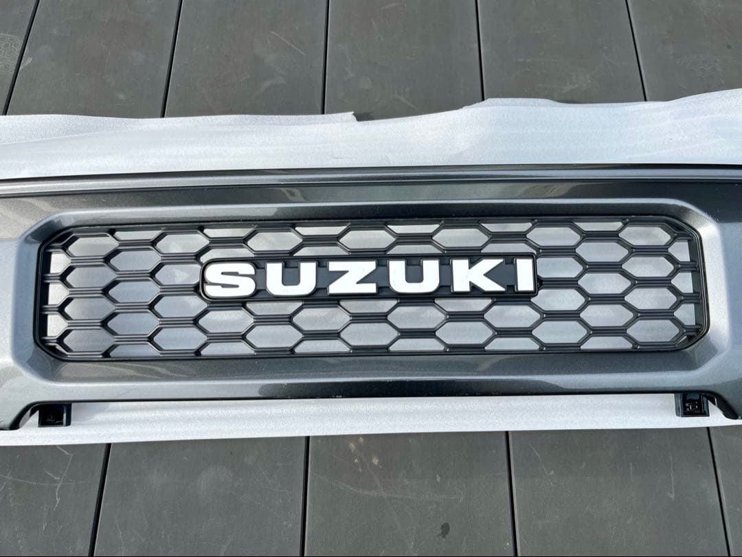 スズキ ジムニー JB64 74 純正オプション フロントグリル - メルカリ