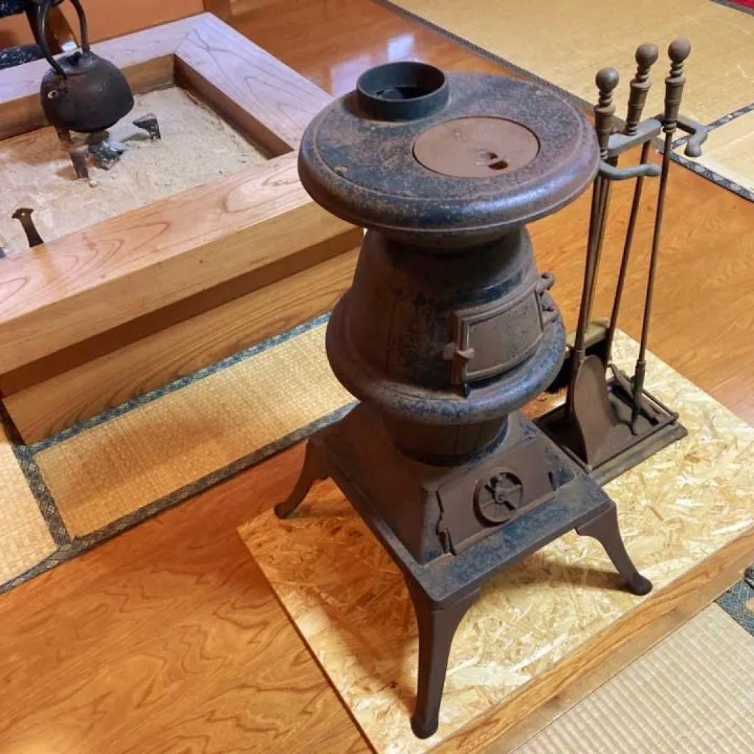 古い薪ストーブ だるまストーブ 鋳物 鉄製 暖炉 置物 レトロ