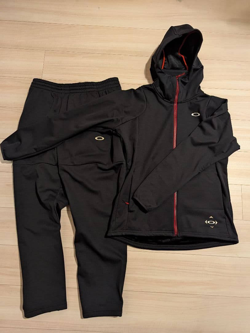 【OAKLEY】パーカーウェア上下　L　（防風・保温） OAKLEY（オークリー） トレーニングウェア メンズ 上下 シェル