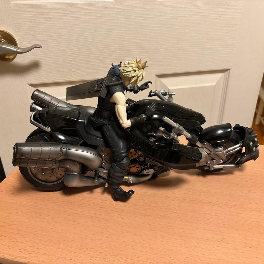 FF7 クラウド・ストライフ & ハーディ＝デイトナ フィギュア 箱つき