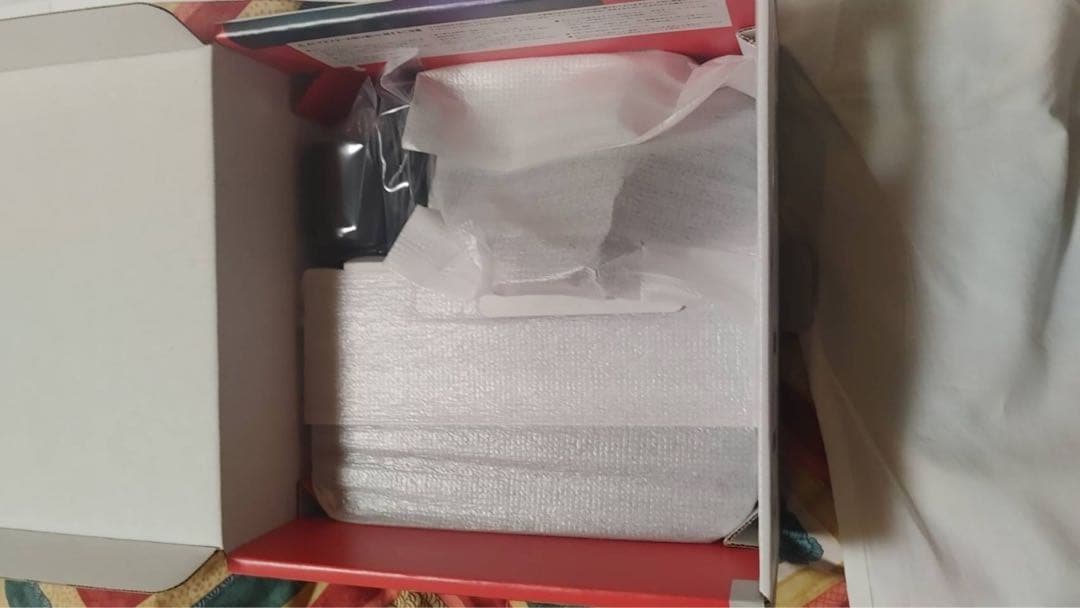 Nintendo Switch 日本語版 本体マリオカートドラクエ3付き - メルカリ