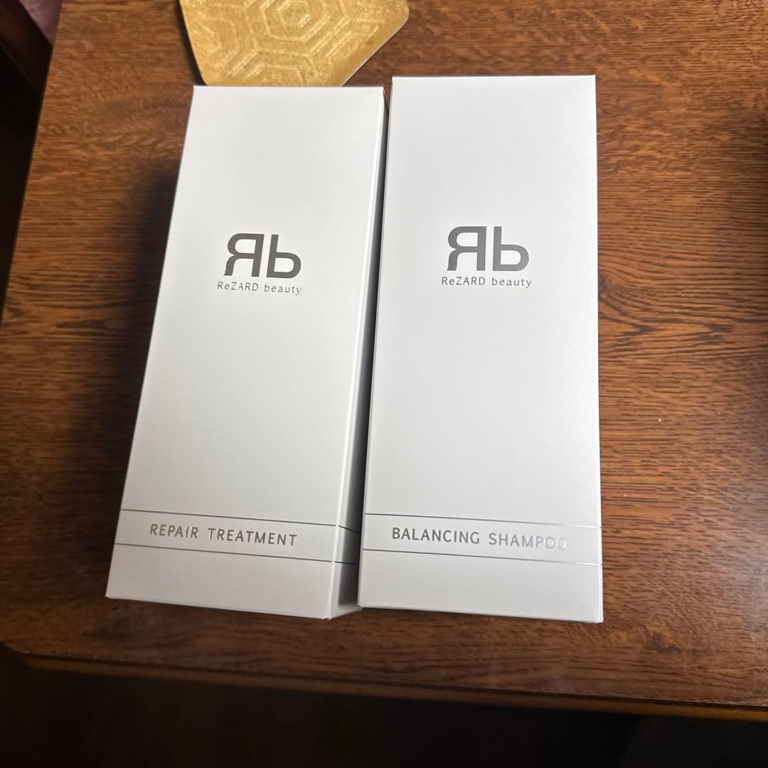 ReZARD beauty バランシングシャンプー & リペアトリートメント。 Re:ZARD beauty バランシングシャンプー＆リペアトリートメント 試して