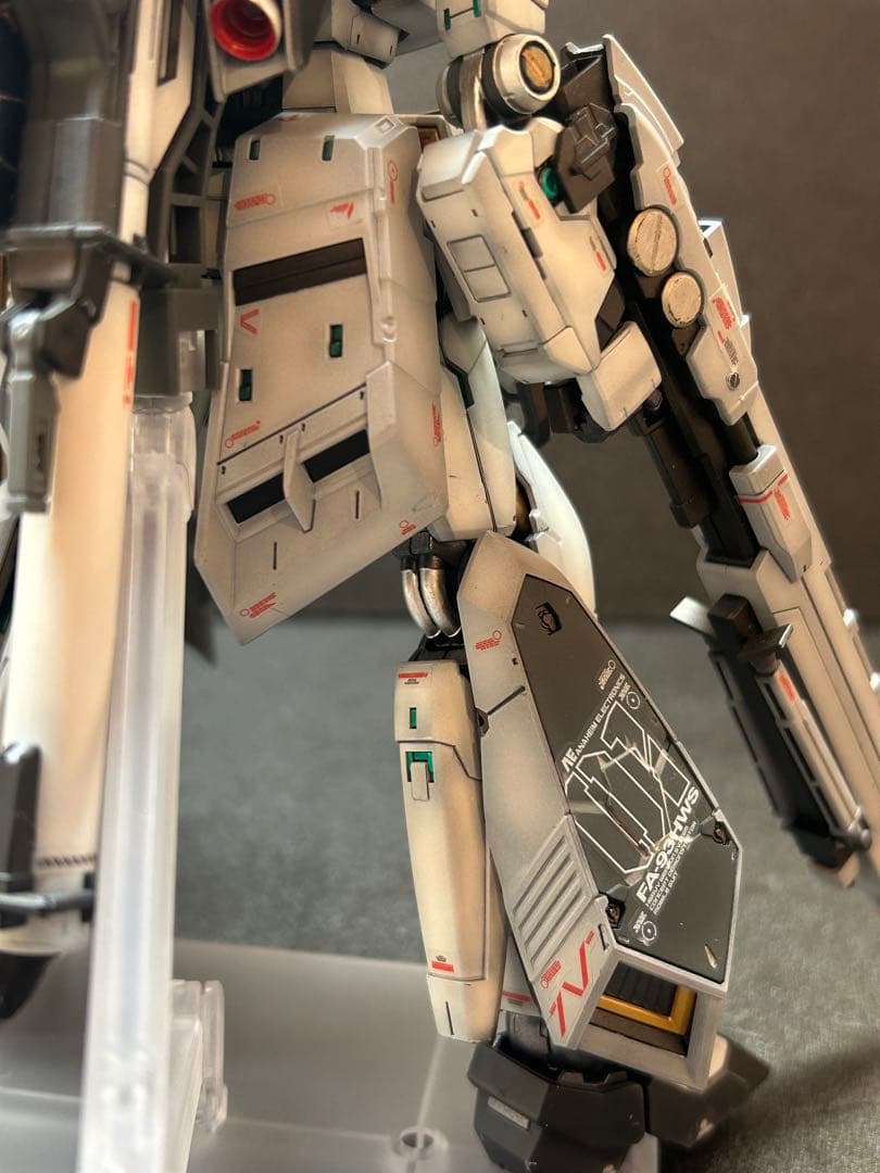 RG νガンダム HWS 全塗装 完成品 - メルカリ
