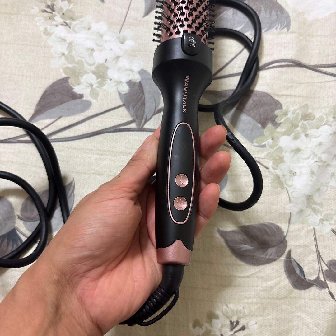 WAVY TALK ブラシヘアアイロン - メルカリ