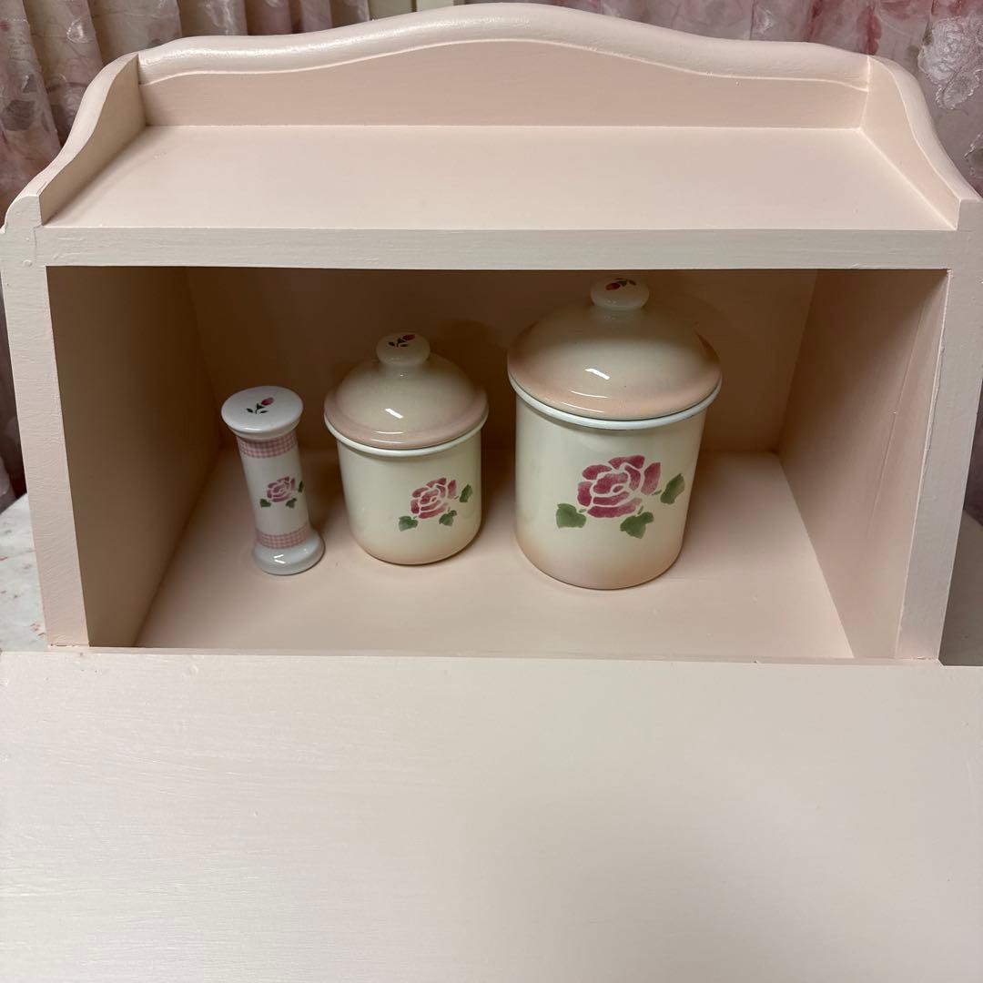 限定特価)マニーローズ取手と薔薇ステンシルの ブレッドボックスピンク