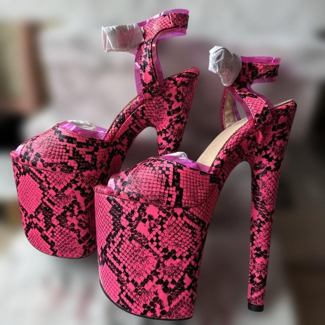 専用　ヘラヒール　ピンク ヘビ柄 、ベージュ、スノーレオパード gelato pique（ジェラートピケ） ベビー 「ONLINE限定カラーあり