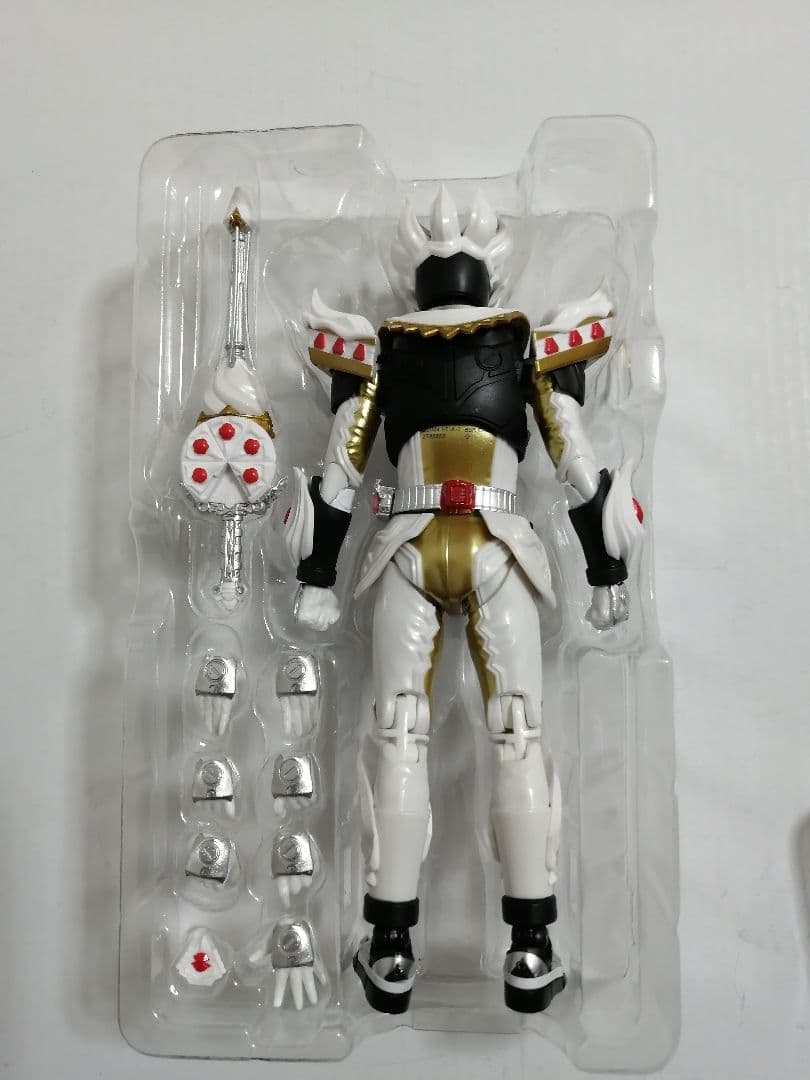 S.H.Figuarts 仮面ライダーガヴ　ポッピングミ　ケーキング