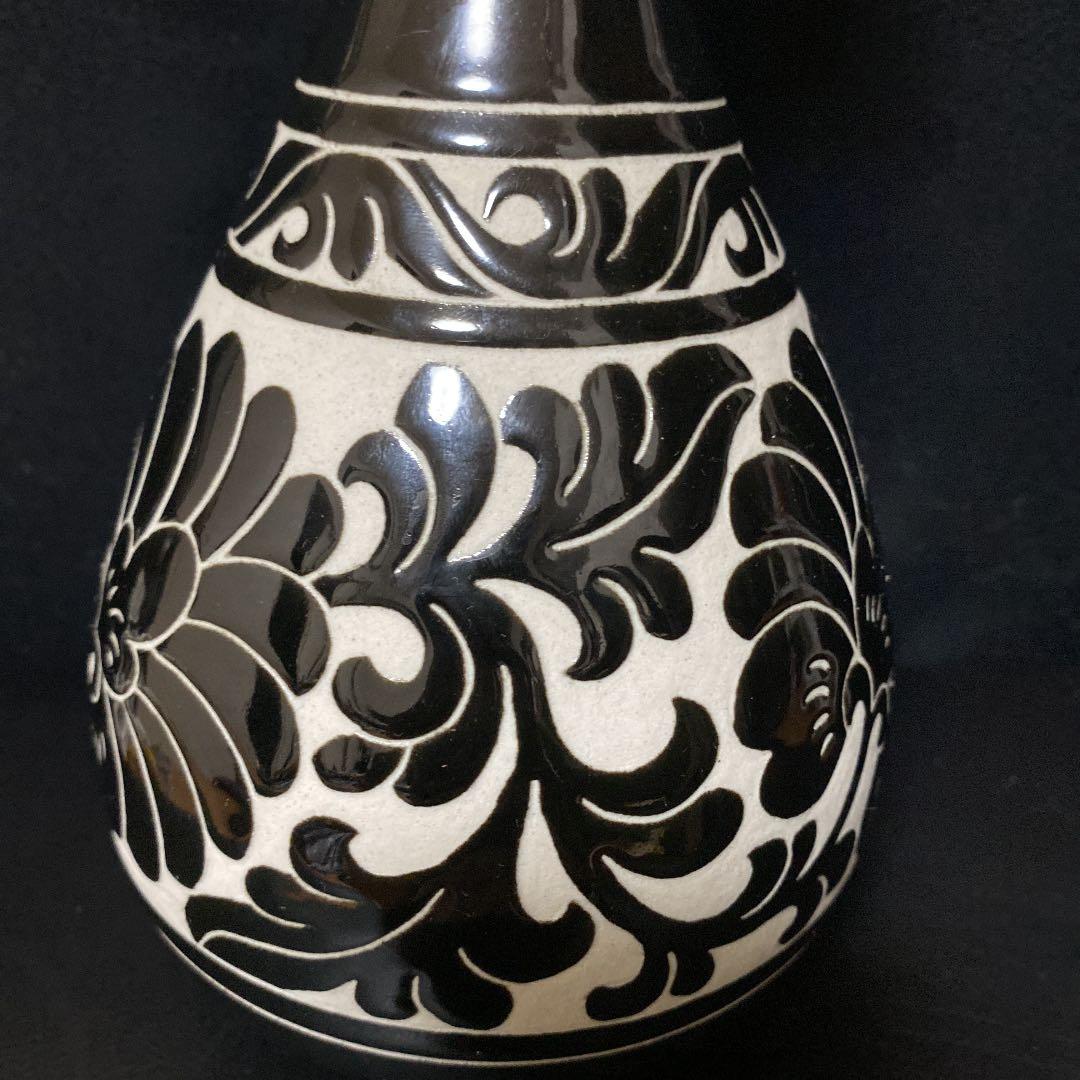 中国陶磁器 磁州窯 掻き落とし壺 花瓶 花唐草模様 - メルカリ