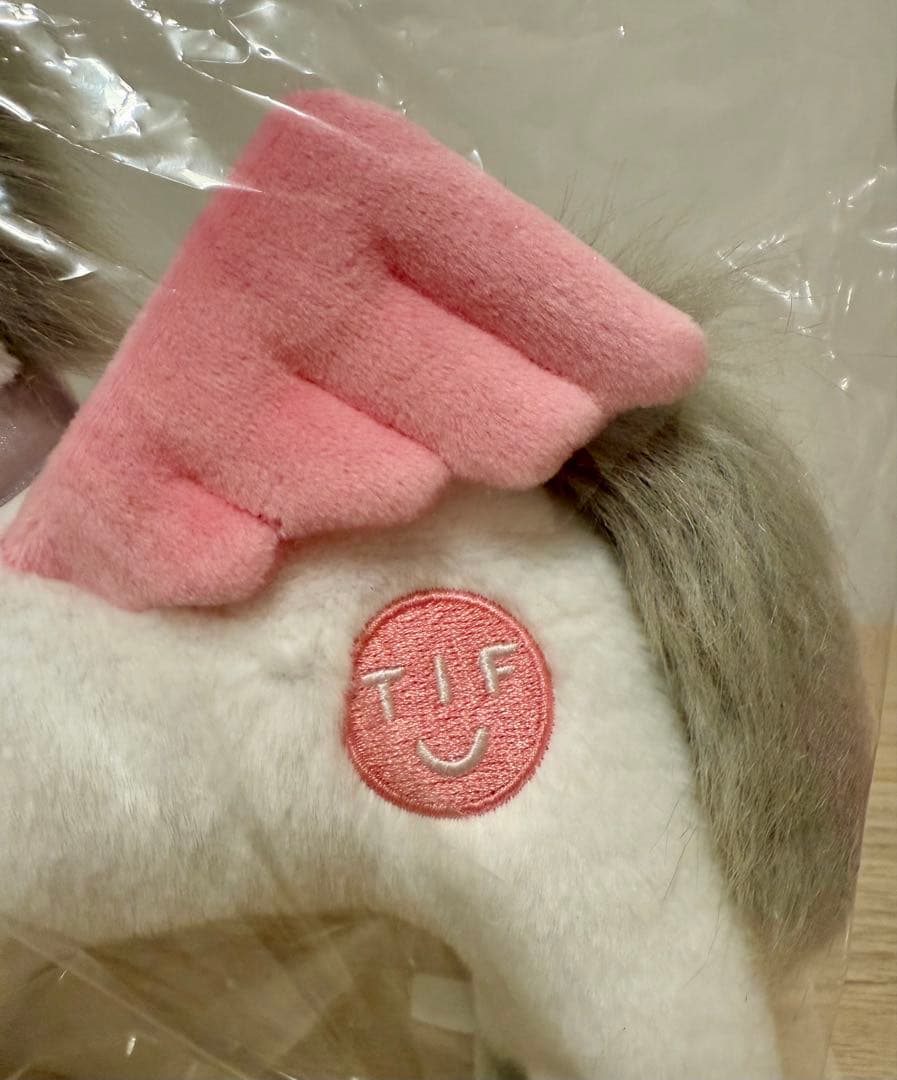 東京国際フォーラム 2025 干支 馬 ぬいぐるみ ホワイト ピンク 干支