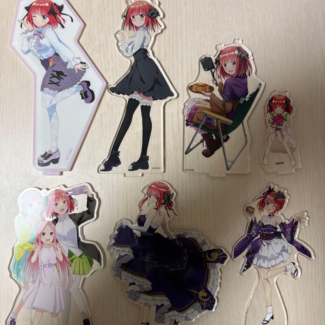 五等分の花嫁 中野二乃 アクリルスタンドまとめ売り - メルカリ