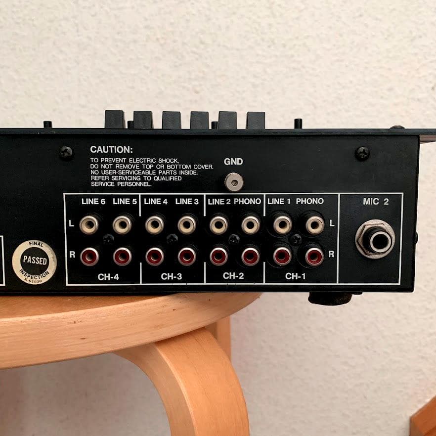 Numark DM1675 高性能4ch サンプラー搭載 DJミキサー - メルカリ