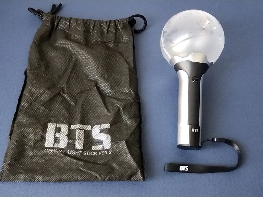 BTS公式LIGHT STICK VER.2 アミボム ペンライト 動作確認済み - メルカリ