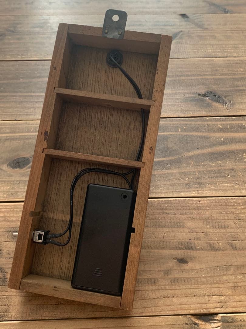 E・古道具 アンティーク雑貨 古材とミニモールドのランプ