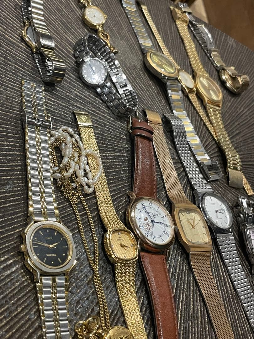 専用　総額定価50万円超【美品】レディース　ゴールドクォーツ時計　15本おまとめ