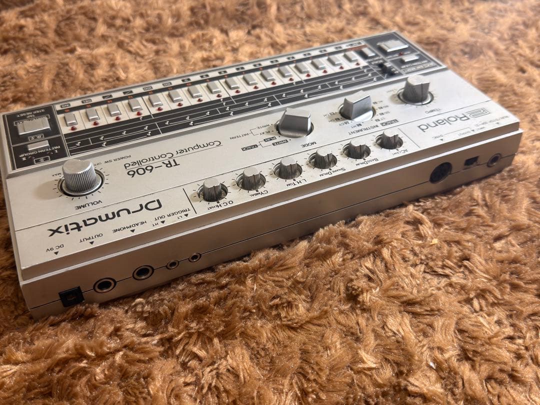 Roland TR-606 ドラムマシン リズムマシン モジュラーシンセ - メルカリ