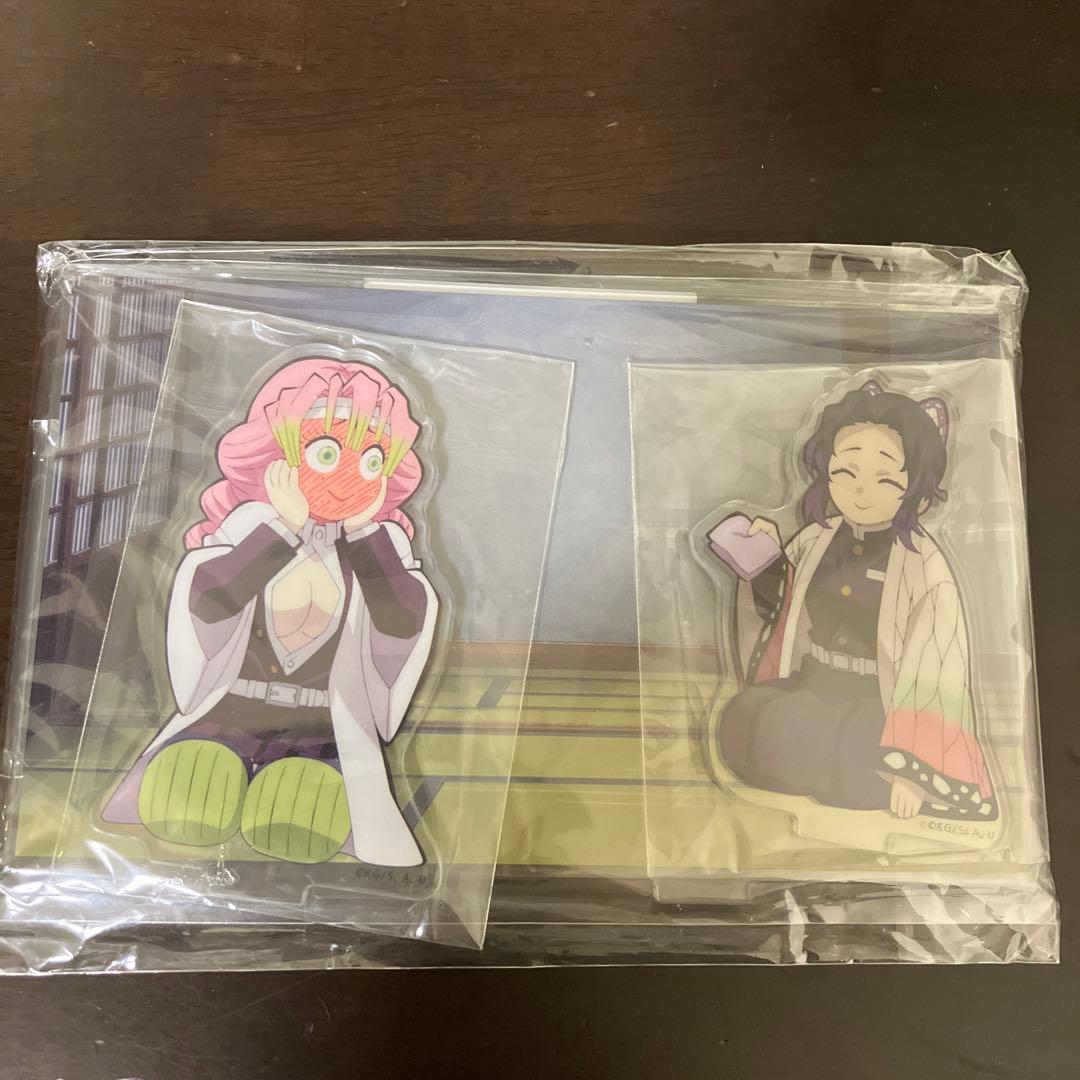 鬼滅の刃 場面写そのままアクリルスタンド しのぶと蜜璃 - メルカリ