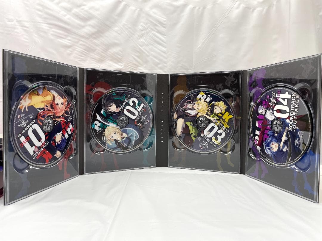 【全巻収納BOX付・美品】ブラック・ブレット Blu-ray 初回限定版 全7巻 Amazon.co.jp: ブラック・ブレット Blu-ray BOX : 梶裕貴, 日高里菜