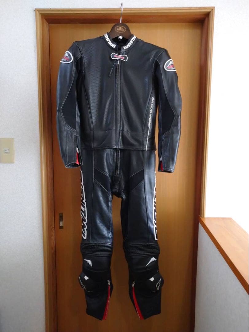 超美品 クシタニ レザー レーシングスーツ 本革ツナギ 男性S 女性M