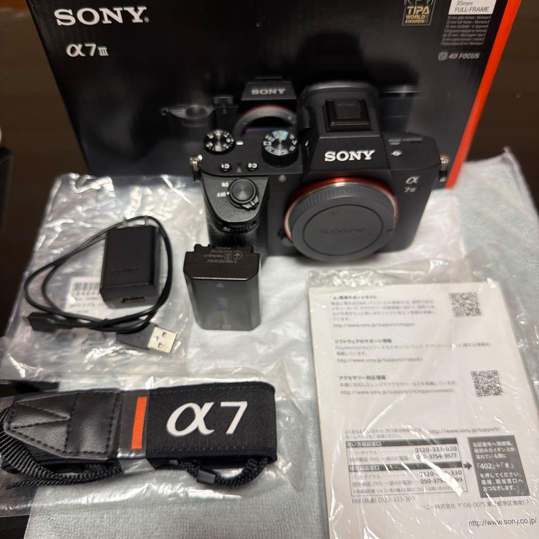 《⭐︎明日までお値下げ中⭐︎》SONY α7 III ミラーレスカメラ 本体　ボディ
