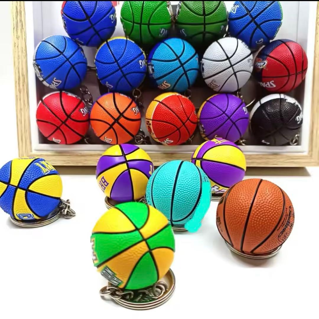 バスケットボールキーホルダー ティファニーブルー - メルカリ