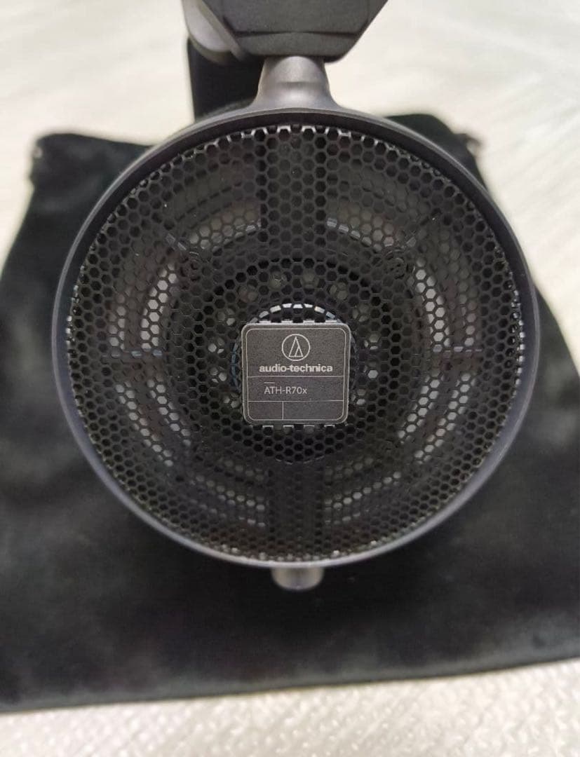 オーディオテクニカ ATH-R70X ATH-R70xProfessional Open-Back Reference Headphones | Audio-Technica