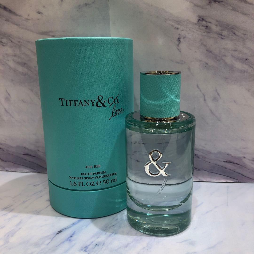 ♡ティファニー　＆　ラブ　フォーハー　オードパルファム　50ml Amazon | ティファニー TIFFANY ティファニー＆ラブ フォーハー EDP