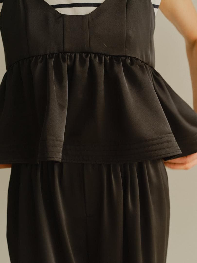 38 即日発送 新品 MACHATT サテンフレアキャミソール ブラック