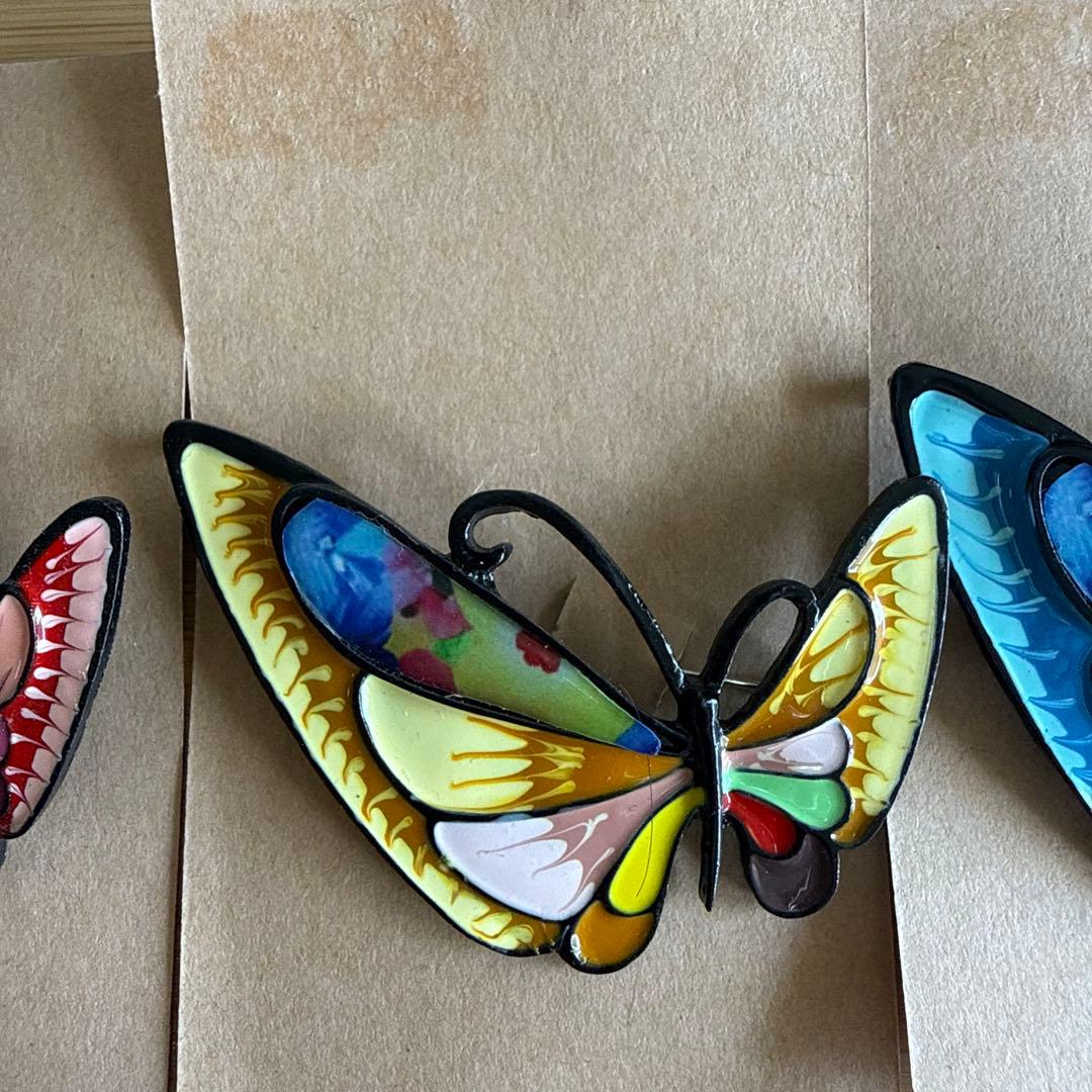 新品未使用蝶々ブローチ3点セット - メルカリ