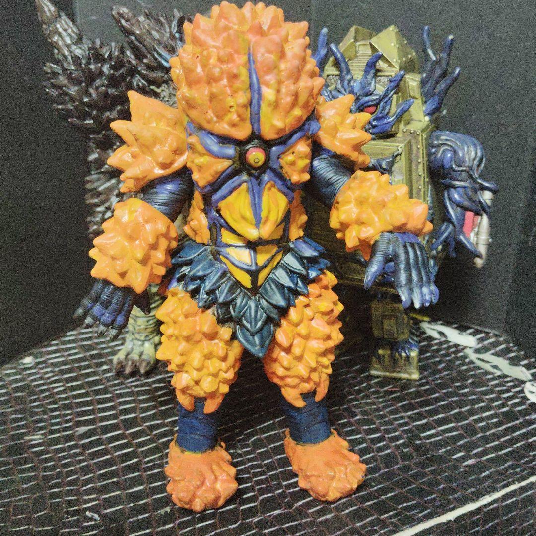 上野淳子様専用ウルトラ怪獣旧型セットの通販はau PAY マーケット