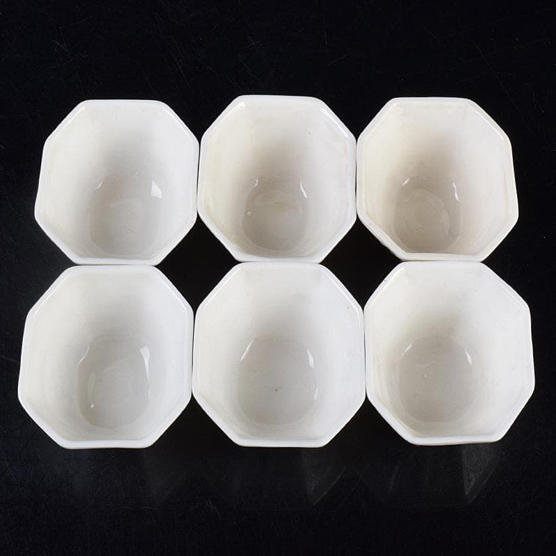 中国 徳化窯白磁 花刻 八角煎茶碗 六客 箱付 M 9027E - メルカリ